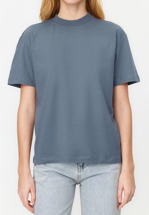 Trendyol - 100% Cotton Basic High Neck Knitted T-Shirt - Dark Gray 