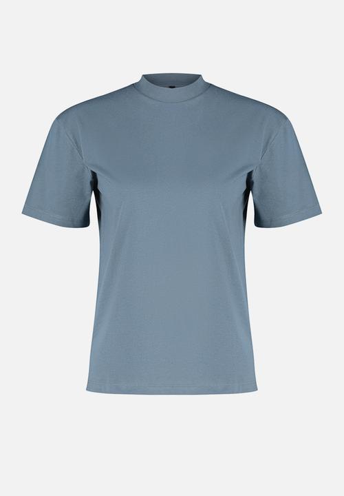 Trendyol - 100% Cotton Basic High Neck Knitted T-Shirt - Dark Gray 