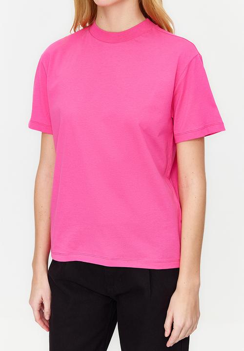 Trendyol - 100% Cotton Basic High Neck Knitted T-Shirt - Dark Pink 