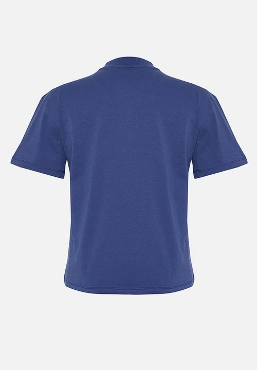 Trendyol - 100% cotton basic high neck knitted t-shirt - indigo 