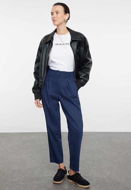 Trendyol - Cotton Carrot Pattern Stripe Detail Woven Trousers - Navy Blue 