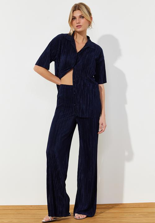 Trendyol - Pleated Wide Cut Shirt and Trousers Knitted Bottom Top Set - Navy Blue
