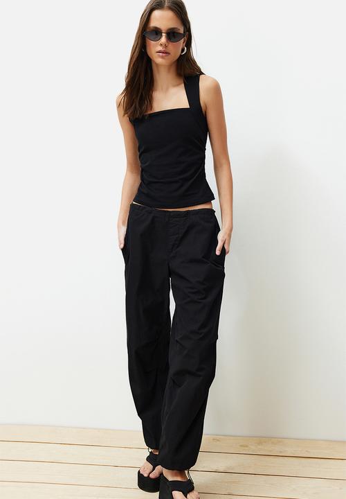 Trendyol - Square Neck Knitted Top- black 