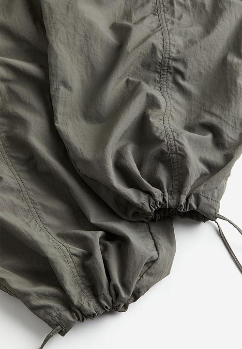 H&M - Nylon parachute trousers - khaki green