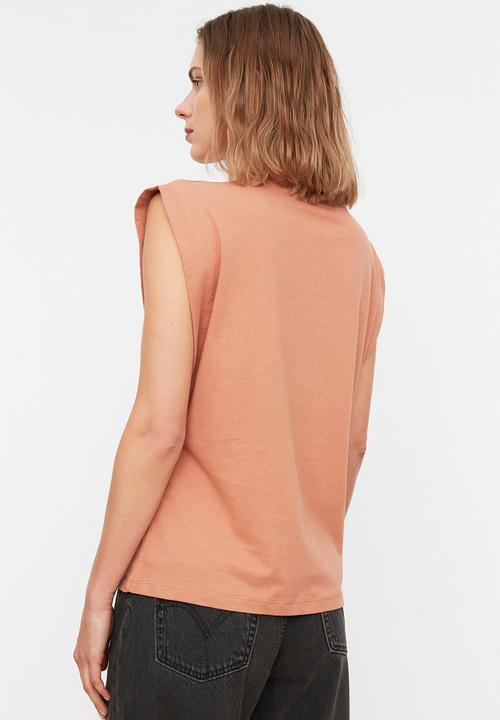 Trendyol - Padded basic crew neck knitted t-shirt - salmon