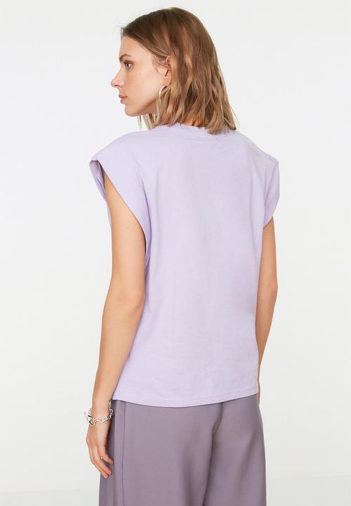 Trendyol - Padded basic crew neck knitted t-shirt - lilac