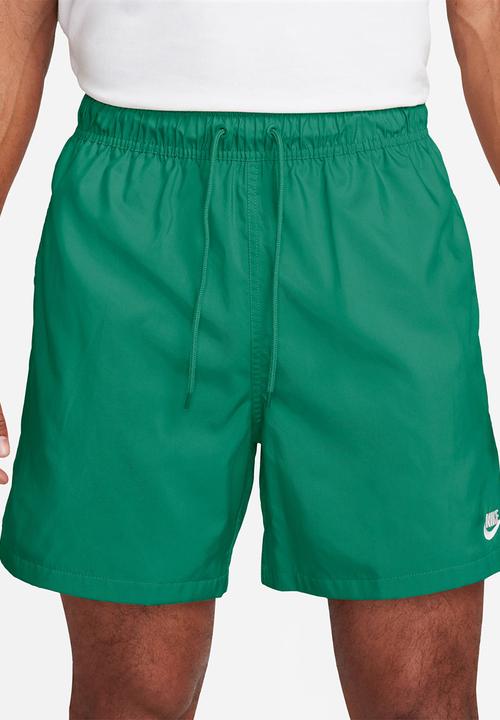 Nike - Nike Club Men's Woven Flow Shorts - malachite/white
