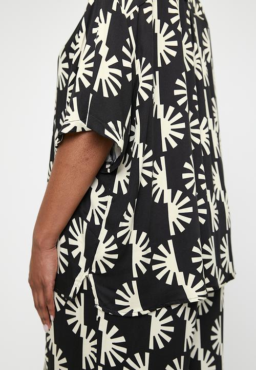 Me&B - Plus The Essential Boxy Shirt In Sun Stripe - Sunstripe