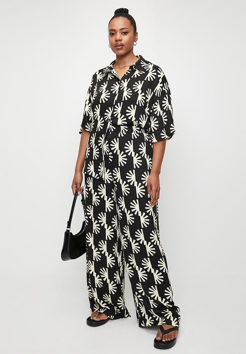 Me&B - Plus The Essential Boxy Shirt In Sun Stripe - Sunstripe