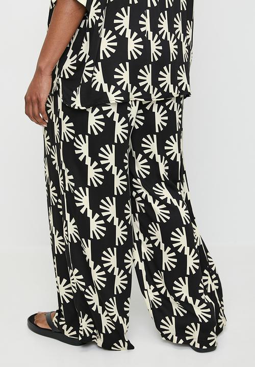 Me&B - Plus Easy Elasticated Wide Leg Pants In Sun Stripe - Sunstripe