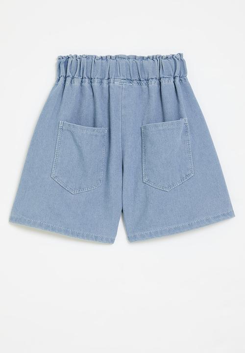 Pop Candy - Pleated shorts-light blue