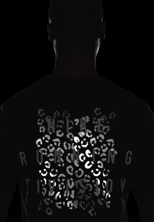 Nike - Nike Men's Dri-FIT Run Division Tee - black