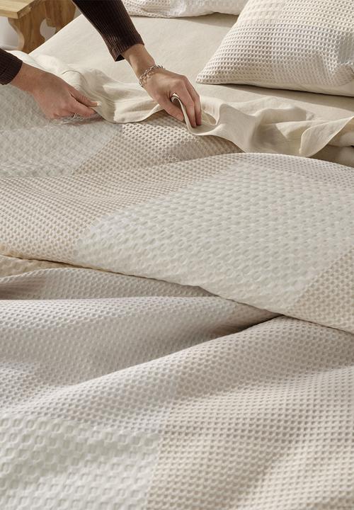 Linen House - Baleares Duvet Cover Set
