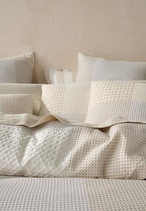 Linen House - Baleares Duvet Cover Set