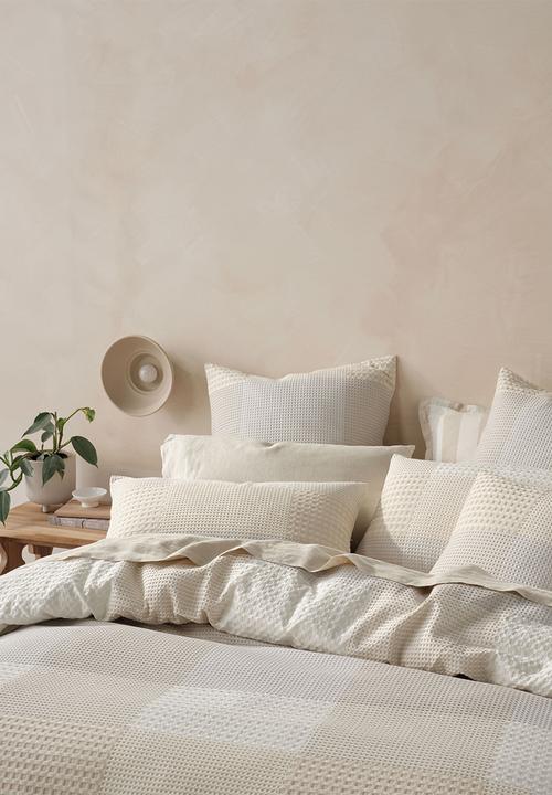 Linen House - Baleares Duvet Cover Set