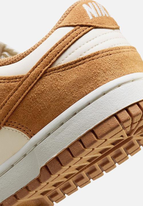 Nike - Dunk Low