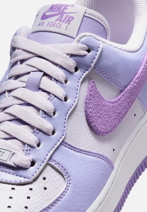 Nike - Air Force 1 '07 next nature