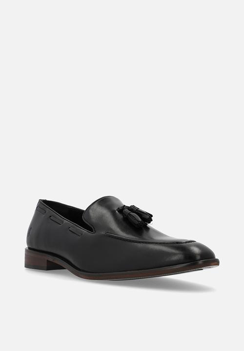 Hush Puppies - Idris - Black