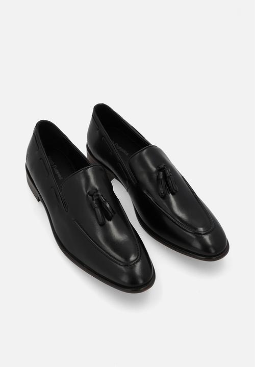 Hush Puppies - Idris - Black