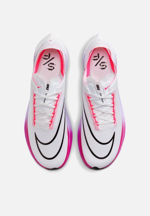 Nike - Streakfly