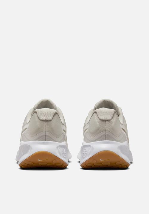 Nike - Revolution 7