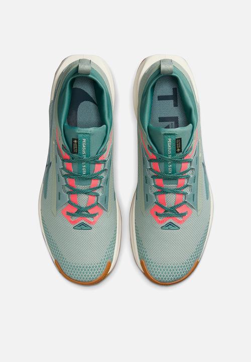 Nike - Pegasus Trail 5 Gore-Tex