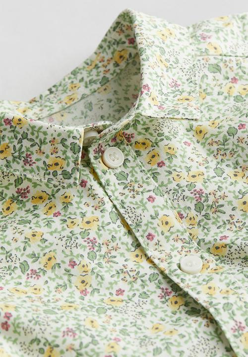 H&M - Short-sleeved patterned shirt - white floral