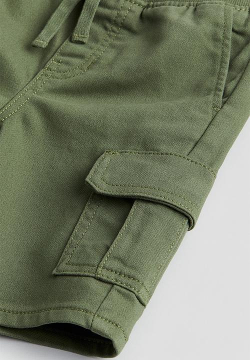 H&M - Cargo shorts - khaki green 