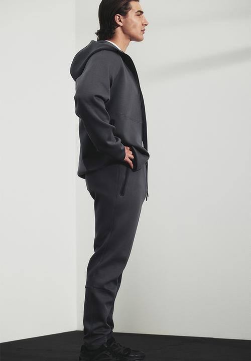 H&M - Drymove™ tapered sports joggers - grey