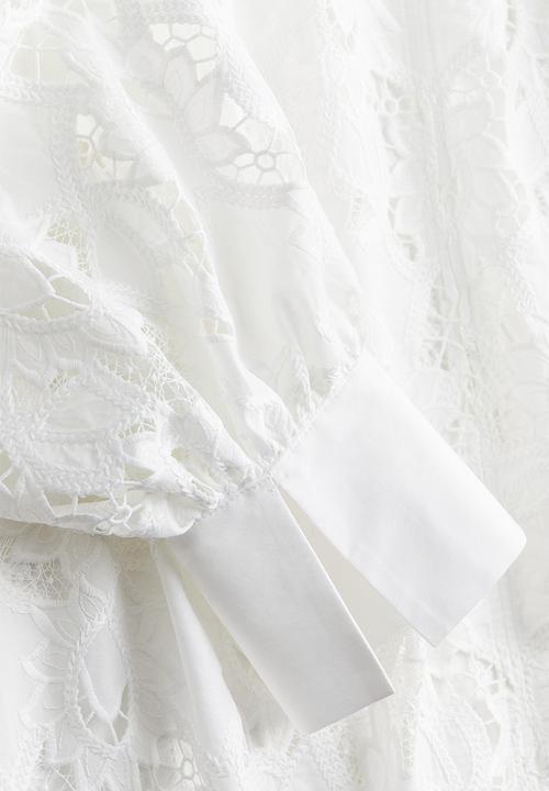 H&M - Broderie anglaise blouse - white