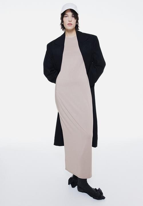 r&m richards keyhole halter dress R&M Richards 1043W Printed Plus Size Formal Evening Dress main image 1