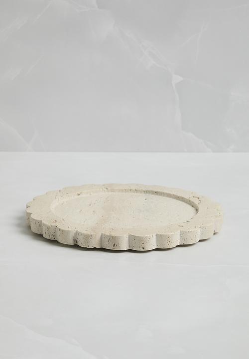 Sixth Floor - Scalloped platter - Natural