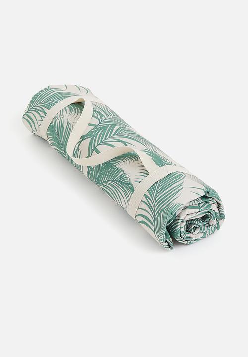 H&M - Patterned picnic blanket - light beige leaves