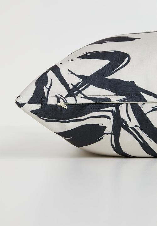 Sixth Floor - Leani printed cushion cover - Black