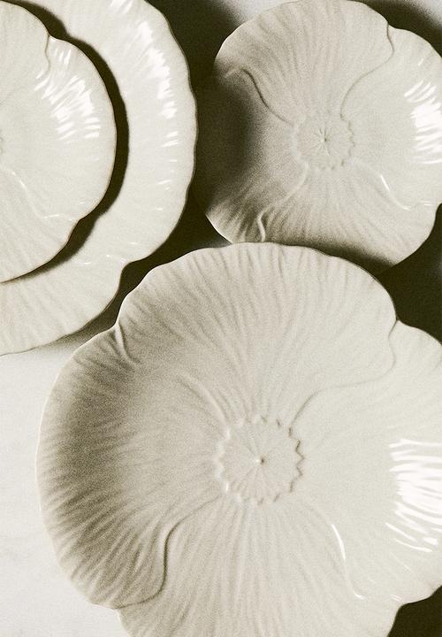 H&M - Stoneware serving plate - white