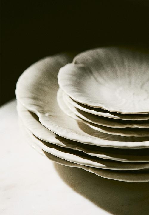 H&M - Stoneware serving plate - white