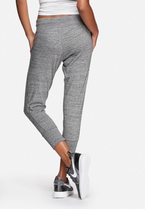 Nike - Nike Gym Vintage Capri