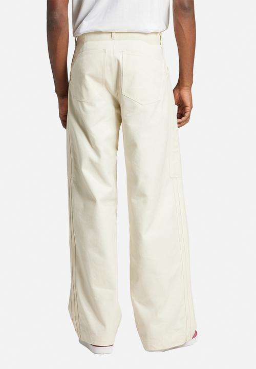 adidas Originals - Premium Essentials Twill Cargo Pants - Wonder White