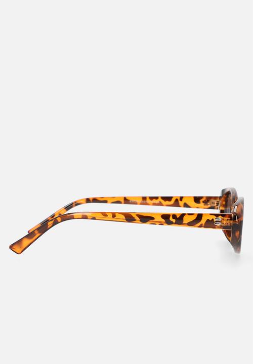Superbalist - Annabel oval sunglasses-brown