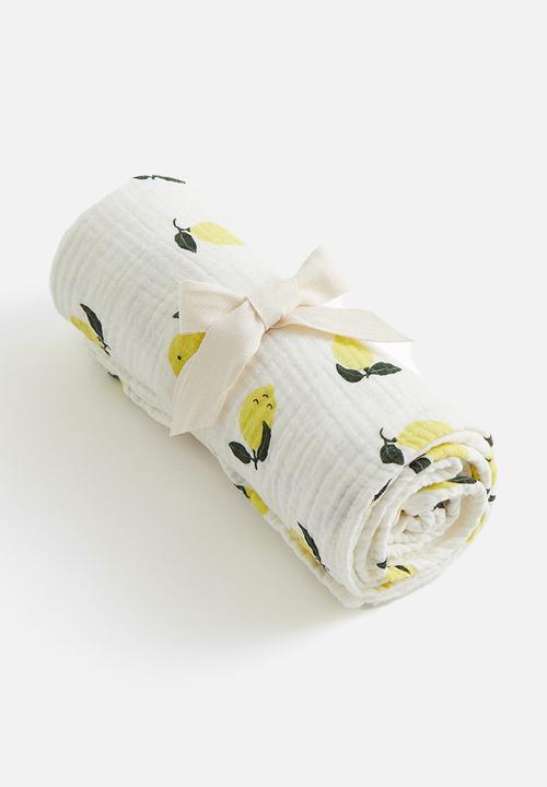 H&M - Printed muslin blanket - white lemons