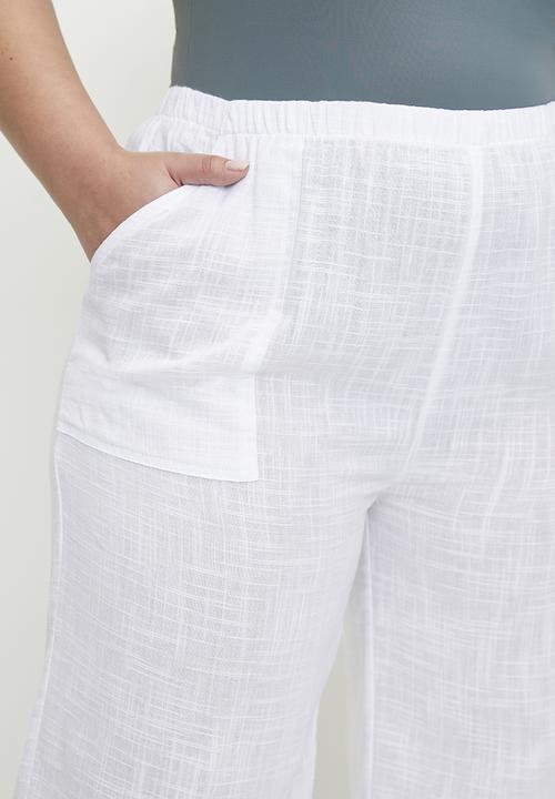 Cotton On - Plus Relaxed Pocket Beach Pant-White