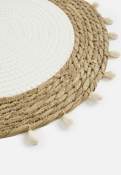 Excellent Houseware - Shell rattan placemat set of 4 - Natural