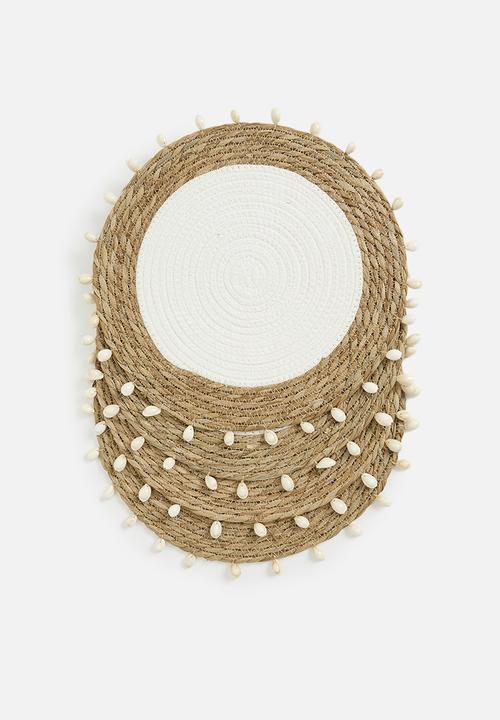 Excellent Houseware - Shell rattan placemat set of 4 - Natural