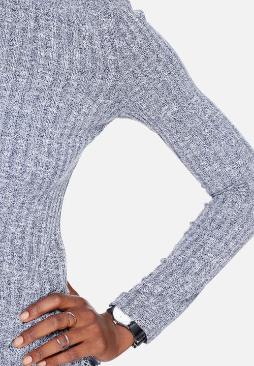 Vero Moda - Carla High Neck Top