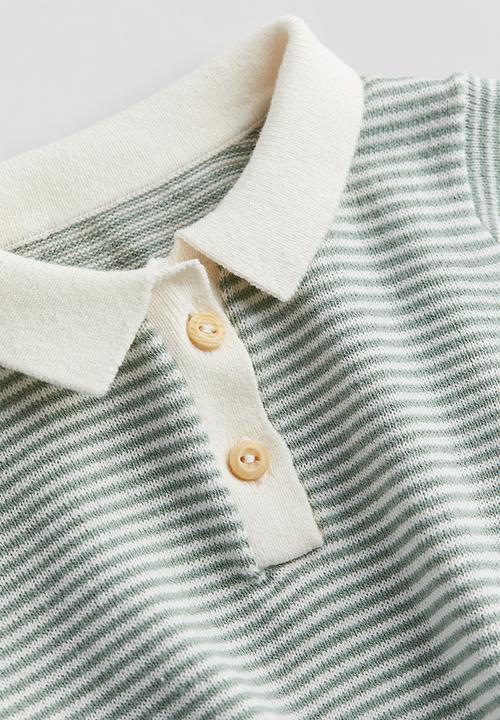 H&M - Knitted polo shirt - dusty green striped