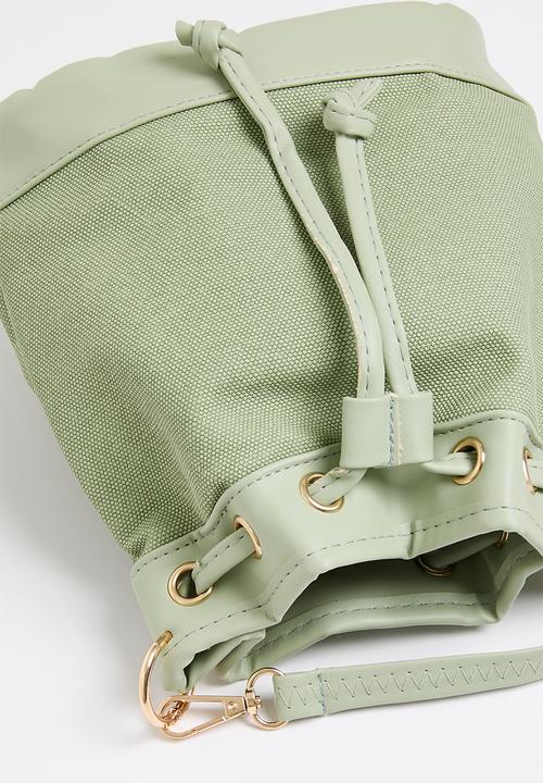 Superbalist - Sloan bucket bag - green