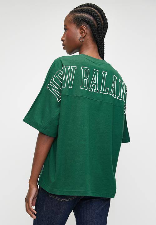 New Balance  - New Balance Varsity Tee - Nightwatch Green