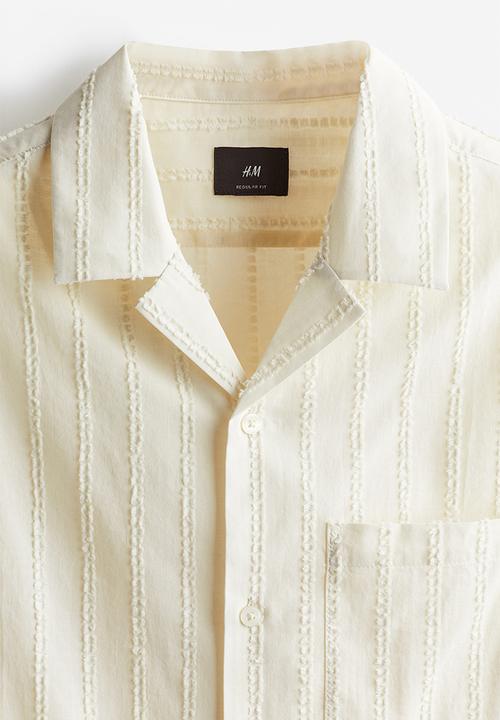 H&M - Regular fit textured-weave resort shirt - cream 