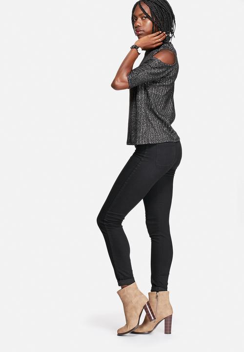 Vero Moda - Loura Cold Shoulder Top