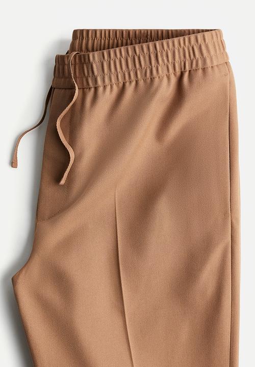 H&M - Slim fit tailored joggers - brown